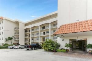 29 Yacht Club Dr, North Palm Beach, FL 33408, Sold 06/30/20