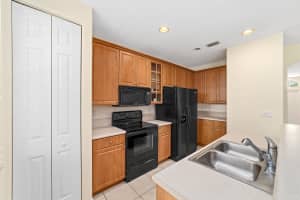 68 Legacy Ct, Delray Beach, FL 33445, Sold 07/29/20