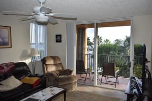 1000 Scotia Dr, Hypoluxo, FL 33462, Sold 09/01/20