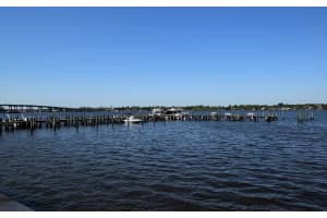 1864 SW Palm City Rd, Stuart, FL 34994, Sold 08/10/20