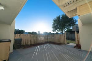 1602 Shaker Cir, Wellington, FL 33414, Sold 07/17/20