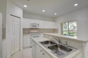 327 Spruce St, Boynton Beach, FL 33426, Sold 06/29/20
