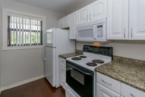 326 Northlake Dr, North Palm Beach, FL 33408, Sold 08/31/20