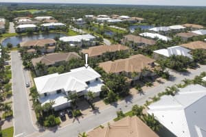 1025 Piccadilly St, Palm Beach Gardens, FL 33418, Sold 11/19/20