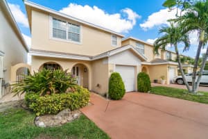 4051 Eastridge Cir, Pompano Beach, FL 33064, Sold 06/15/20