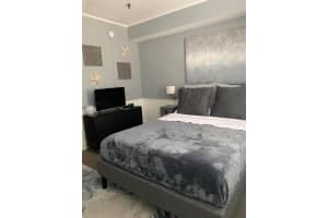 MLS# R10621307, Palm Beach, Florida 33480