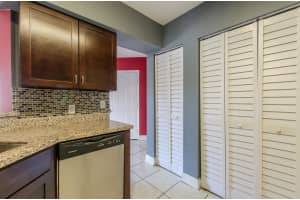815 W Boynton Beach Blvd, Boynton Beach, FL 33426, Sold 07/01/20