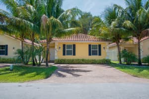 3322 Elizabeth Pl S, Palm Springs, FL 33461, Sold 07/07/20