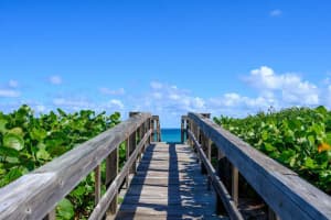 5823 N Ocean Blvd, Boynton Beach, FL 33435, Sold 01/15/21