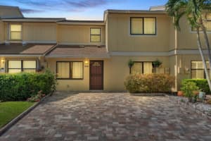 5274 Jog Ln, Delray Beach, FL 33484, Sold 07/16/20