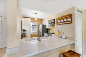 1060 Lake Shore Dr, West Palm Beach, FL 33403, Sold 08/21/20