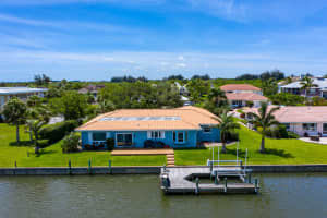 3526 Martha's Ln, Vero Beach, FL 32967, Sold 12/28/20