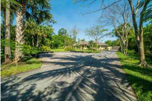 12737 Pineacre Ln, Wellington, FL 33414, Sold 07/20/20