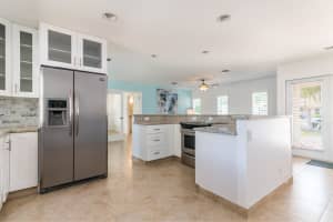 823 Glouchester St, Boca Raton, FL 33487, Sold 08/14/20