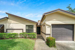 22 Ridge Pointe Dr, Boynton Beach, FL 33435, Sold 07/02/20
