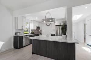 22 Ridge Pointe Dr, Boynton Beach, FL 33435, Sold 07/02/20