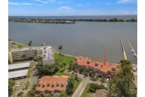 32 S Lakeshore Dr, Hypoluxo, FL 33462, Sold 05/29/20