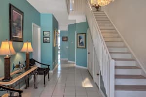 32 S Lakeshore Dr, Hypoluxo, FL 33462, Sold 05/29/20