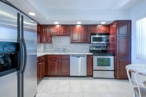 896 N Federal Hwy APT 533, Lantana, FL 33462, Sold 11/04/20