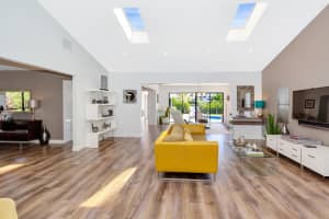 820 N Atlantic Dr, Lantana, FL 33462, Sold 12/01/20