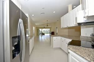 613 Hudson Bay Dr, Palm Beach Gardens, FL 33410, Sold 09/15/20