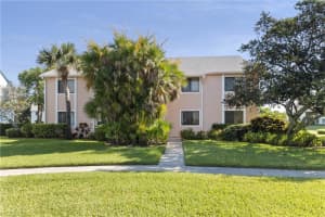 5720 Pelican Pointe Dr, Sebastian, FL 32958, Sold 06/15/20
