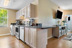 2060 Greenview Shores Blvd, Wellington, FL 33414, Sold 07/16/20