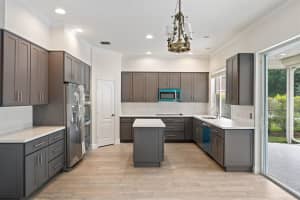 167 Oakwood Ln, Palm Beach Gardens, FL 33410, Sold 09/24/20