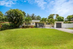 562 Davis Rd, Delray Beach, FL 33445, Sold 08/07/20