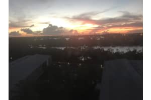 3589 S Ocean Blvd, South Palm Beach, FL 33480, Sold 08/21/20