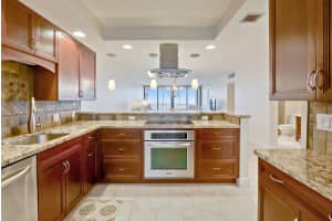 900 Ocean Dr, Juno Beach, FL 33408, Sold 07/31/20