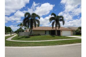 185 Parkwood Dr S, Royal Palm Beach, FL 33411, Sold 06/26/20