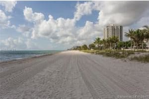 3324 NE 15th St, Fort Lauderdale, FL 33304, Sold 08/28/20