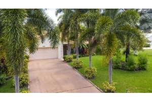 9375 Spanish Moss Rd E, Lake Worth, FL 33467, Sold 08/26/20