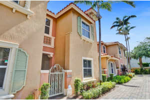 5926 Siena Ln, Hollywood, FL 33021, Sold 09/30/20