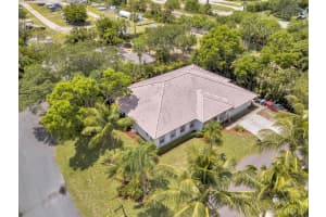 8466 SE Gulfstream Pl, Hobe Sound, FL 33455, Sold 02/02/21