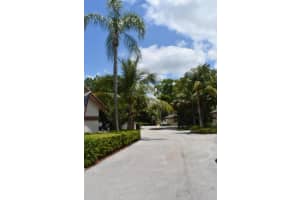 12725 Shoreline Dr #6h, Wellington, FL 33414, Sold 10/09/20