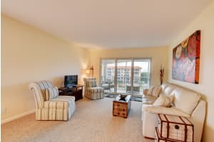 2871 N Ocean Blvd APT M440, Boca Raton, FL 33431, Sold 05/03/21