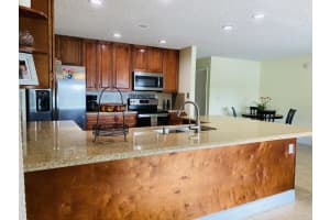 141 Sunflower Cir, Royal Palm Beach, FL 33411, Sold 07/13/20