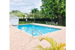 80 Fairway Ln, Royal Palm Beach, FL 33411, Sold 07/31/20