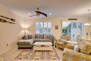 125 E Prive Cir, Delray Beach, FL 33445, Sold 06/26/20
