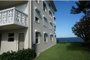 52 Yacht Club Dr, North Palm Beach, FL 33408, Sold 10/28/20