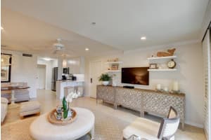 300 S Ocean Blvd, Delray Beach, FL 33483, Sold 01/11/21