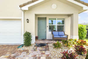 4764 Foxtail Palm Ct, Greenacres, FL 33463, Sold 06/30/20