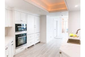 300 SE 5th Ave # 1170, Boca Raton, FL 33432, Sold 11/02/20