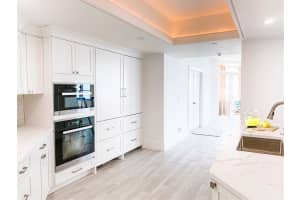 300 SE 5th Ave # 1170, Boca Raton, FL 33432, Sold 11/02/20