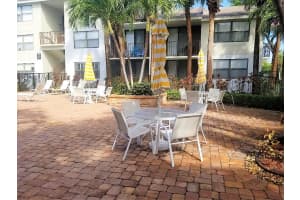 724 Executive Center Dr, West Palm Beach, FL 33401, Sold 09/25/20