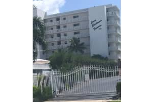 401 Lake Shore Dr, West Palm Beach, FL 33403, Sold 03/31/21