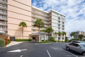 911 Ocean Dr, Juno Beach, FL 33408, Sold 08/20/20