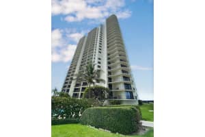 5420 N Ocean Dr, West Palm Beach, FL 33404, Sold 07/20/20